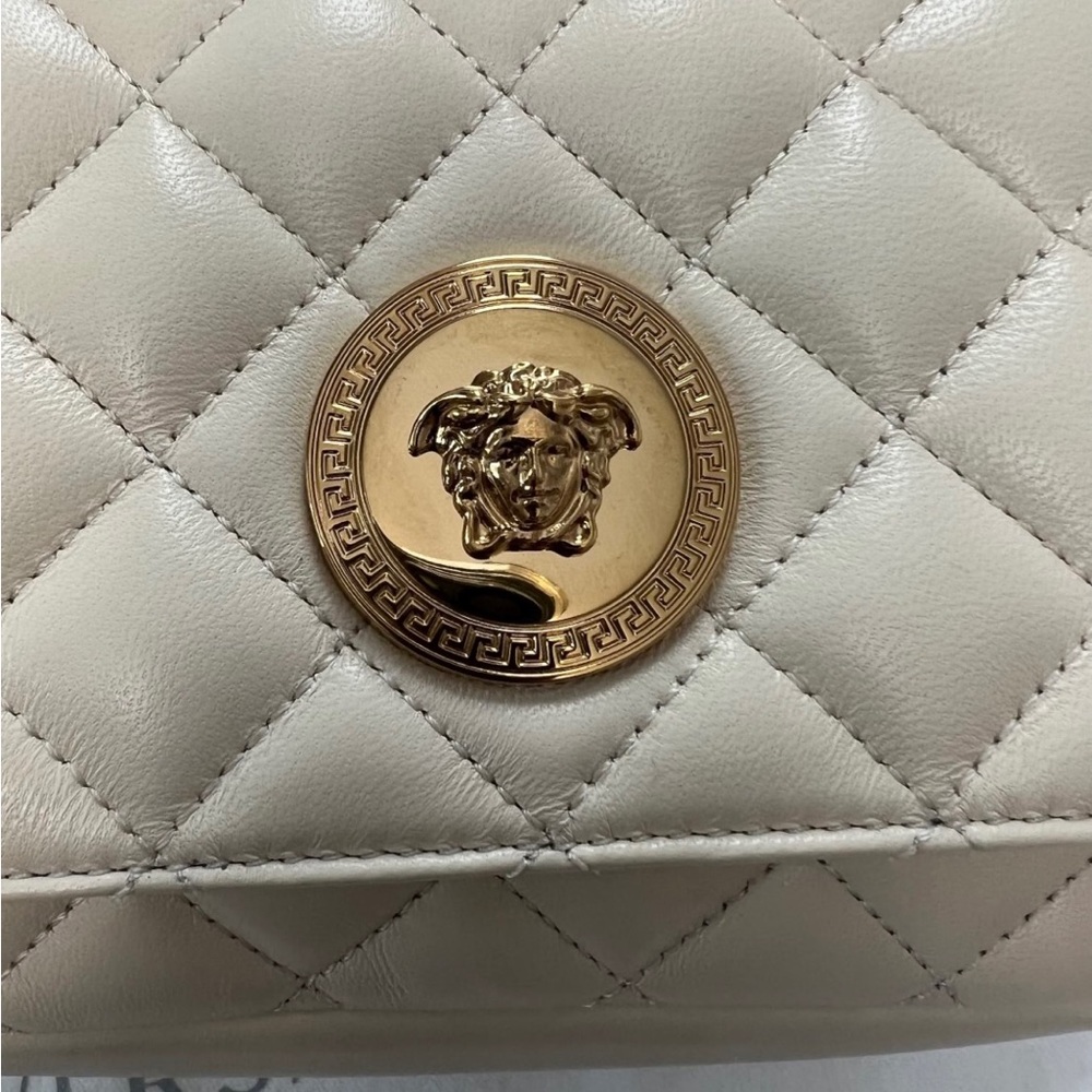 Versace La Medusa Quilted Nappa Leather Crossbody/Shoulder Chain Bag NWT - Picture 2 of 13